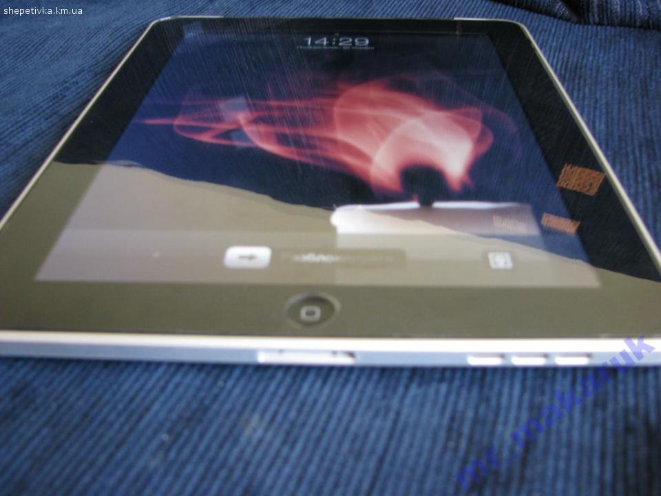 Планшет Apple iPad 1 16Gb Wi-Fi+3G