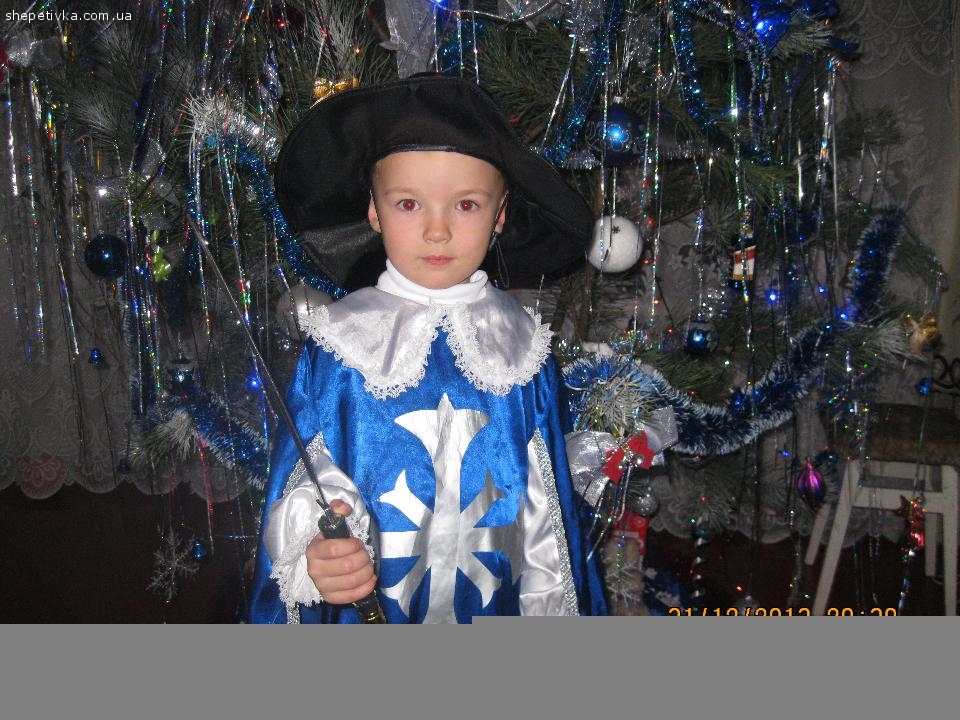 Новорічний костюм мушкетера напрокат