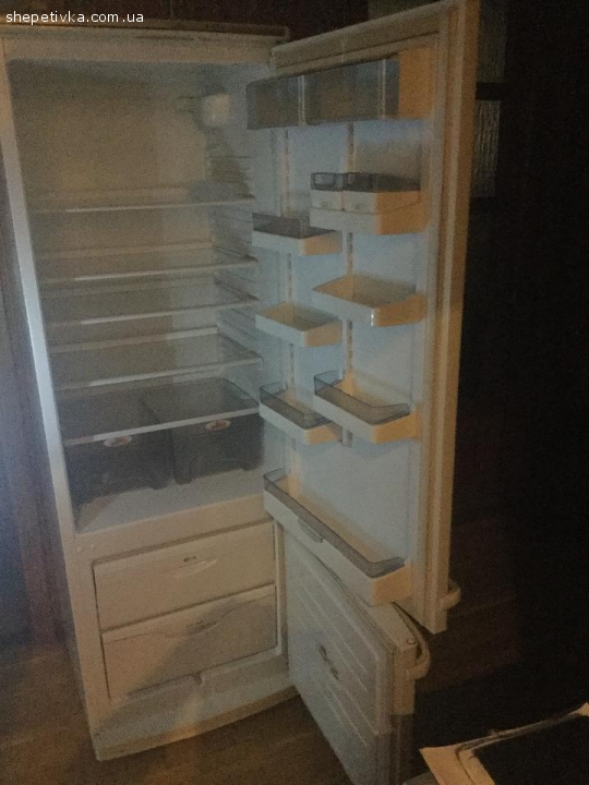Продам холодильник.