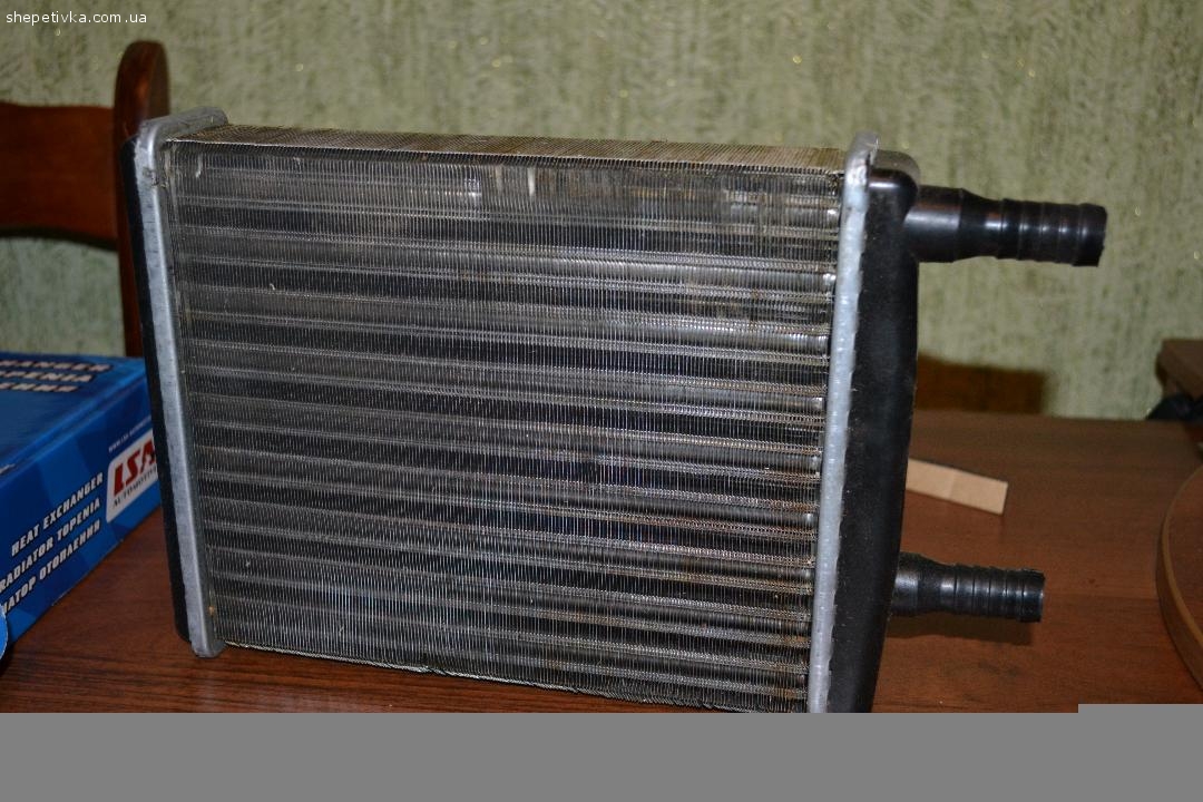 Радиатор отопителя ГАЗ 2410, 3102, 31029 (d 16,алюминиевый )