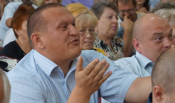 Горе-апазіціонери або як косити від армії в урології