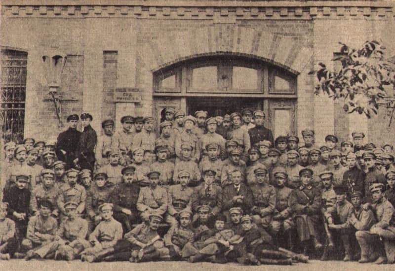 Голова Директорії С. Петлюра з Січовими Стрільцями в Проскурові. Літо 1919 р.