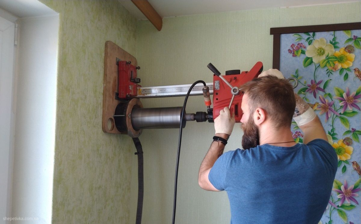 real ca4db63d f968 4eb2 8847 f4badeba2662