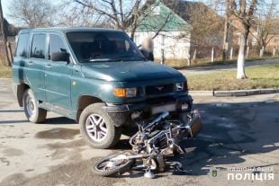 У Шепетівці автомобіль збив мотоцикліста