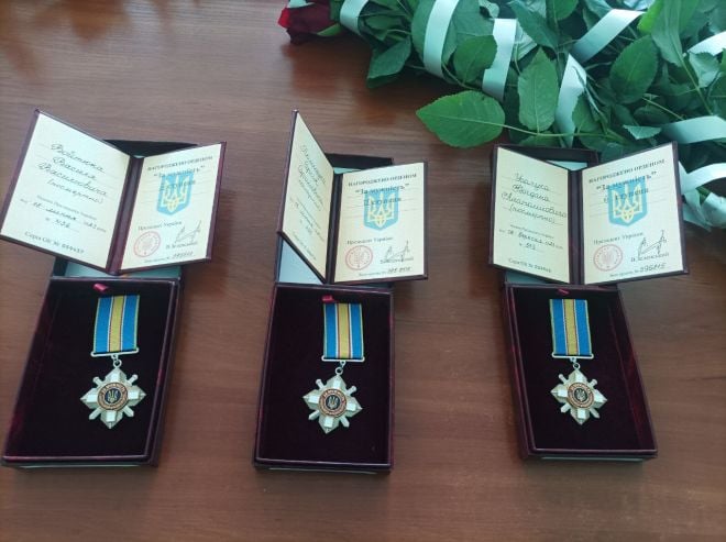 На Шепетівщині родинам трьох полеглих воїнів вручили посмертні державні нагороди