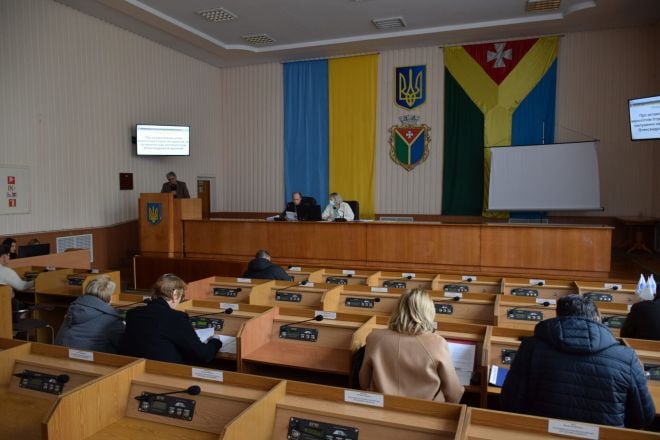 Виконком: харчування дітей, пасажиропотік, втрати водоканалу, парковка перед «Планета 369», освітлення вулиць