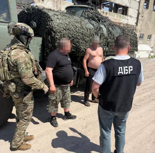 Масштабне розкрадання армійського палива: ДБР викрило посадовця військової частини