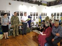 У Шепетівці вшанували загиблого на війні командира взводу 128-ї окремої гірсько-штурмової бригади