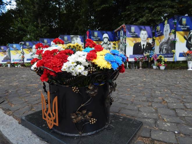 У Шепетівці вшанували пам’ять захисників та цивільних, страчених і закатованих у російському полоні