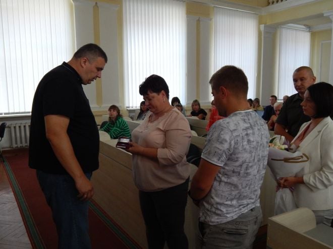 Рідні загиблих Героїв із Шепетівського району отримали державні нагороди