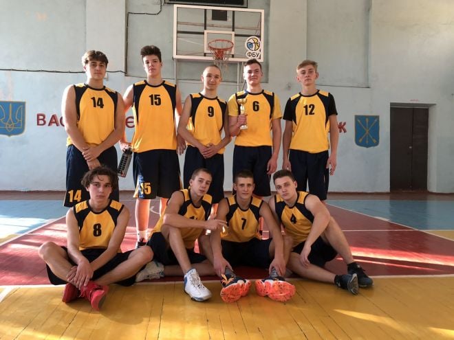 Шепетівські баскетболісти здобули срібло на чемпіонаті Хмельницької області