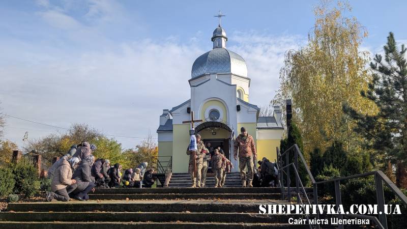 Маріуполь, Бахмут та Запорізький напрямок: у Славуті попрощалися зі старшим солдатом Олександром Зозулюком