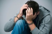 На Шепетівщині чоловік обікрав жінку, якій допомагав по господарству