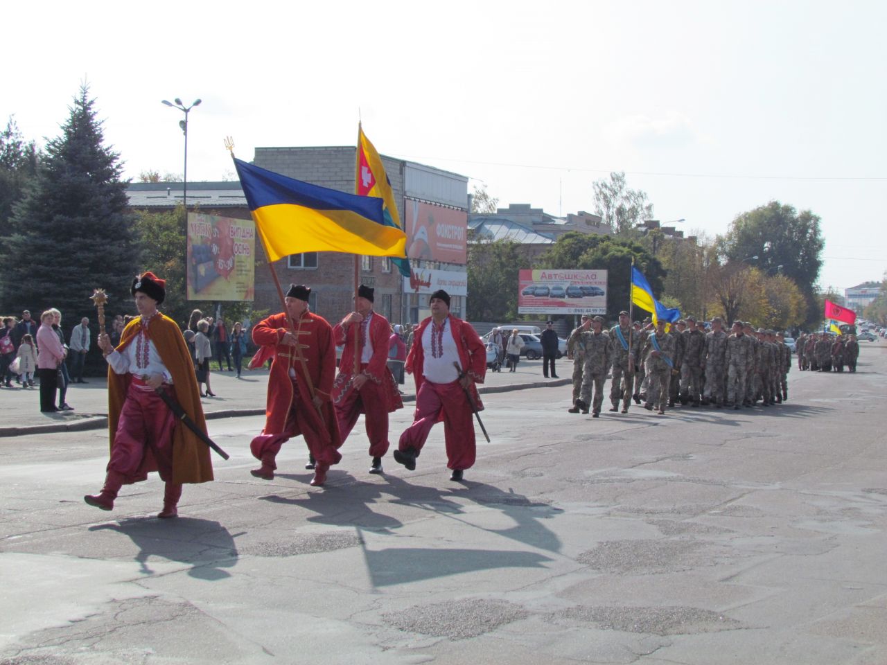 Захисники України пройшли урочистою ходою Шепетівкою