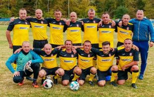 Шепетівські ветерани футболу старували з поразки на обласному чемпіонаті