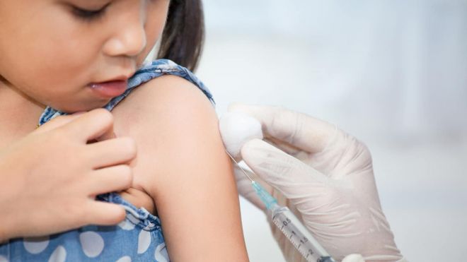 Найближчим часом Хмельниччина отримає 15 тисяч доз вакцини БЦЖ