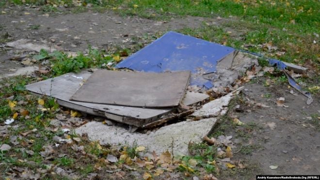 Мешканка Шепетівщини відсудила компенсацію у комунальників за падіння у відкритий люк