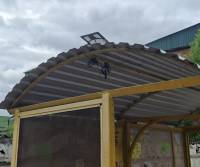 На 26 автобусних зупинках Славути були пошкодженні світильники на сонячних панелях