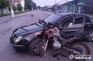 На Шепетівщині встановлюють обставини ДТП, у якій травмувалась 15-річна дівчина