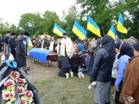 На Шепетівщині в останню дорогу провели воїна Карпова Олександра Леонідовича