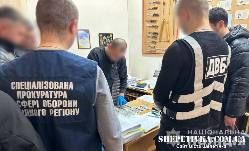 Спробував підкупити прокурора: поліція затримала адвоката