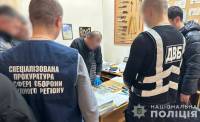 Спробував підкупити прокурора: поліція затримала адвоката