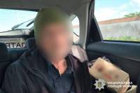 Чоловік поцупив з прилавку мобільний телефон працівника магазину: як його спіймали