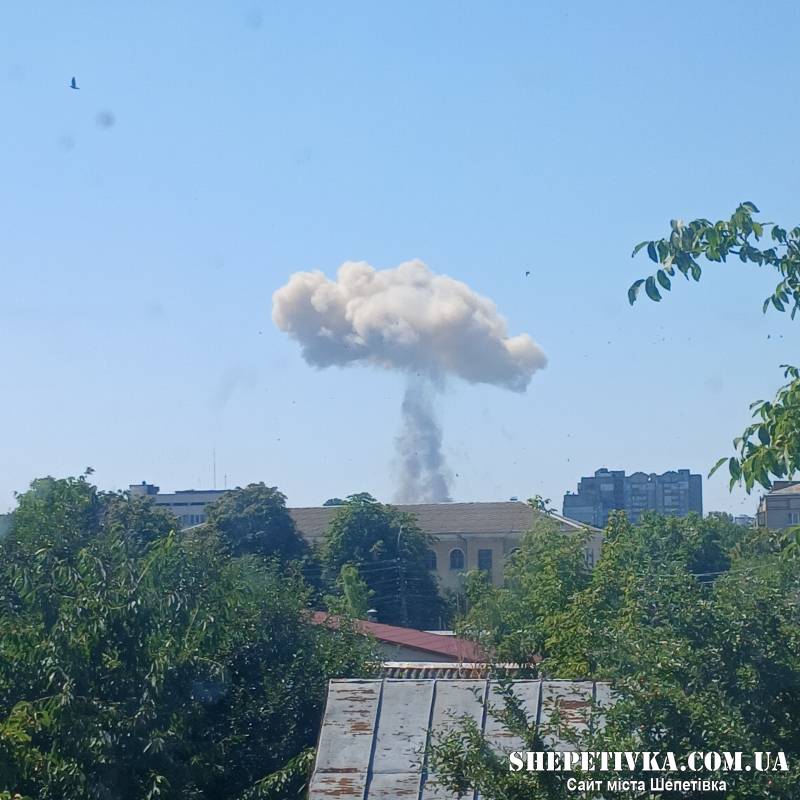 Неконтрольована детонація на полігоні: чотирьох військовослужбовців госпіталізовано, декілька зникло