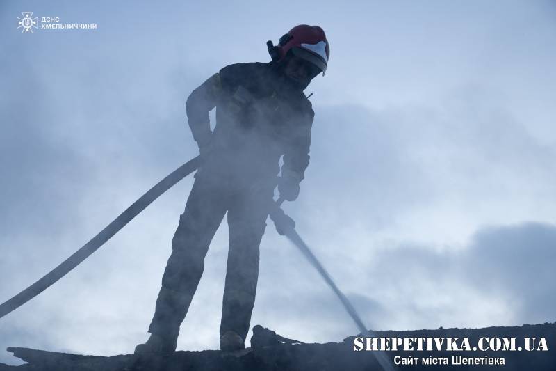 Рятувальники приборкали дві пожежі на Шепетівщині: одна людина загинула