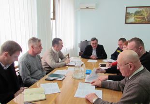 Постраждалим від поривів вітру допоможуть ліквідувати збитки