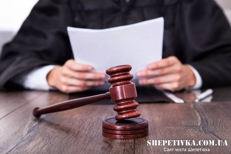Чоловіка судили за інсценування зґвалтування померлої знайомої