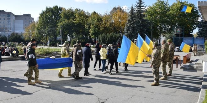 Ворожа міна обірвала життя воїна: у Шепетівці прощались із Віталієм Капланом