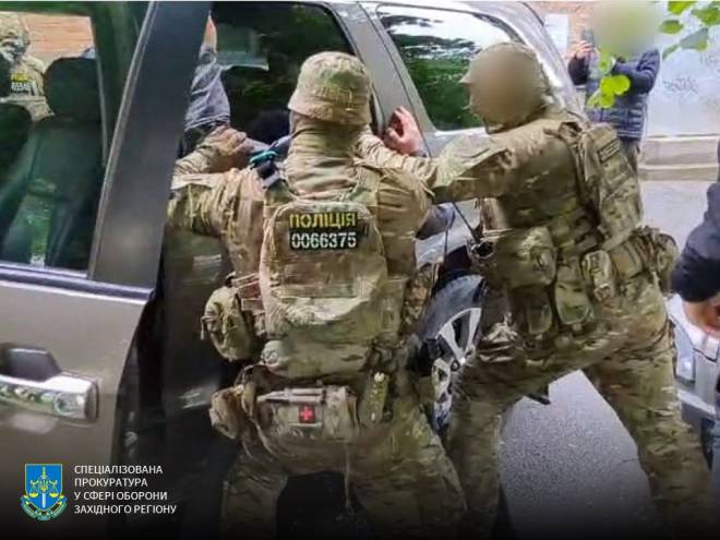 Ексвійськового та його спільника затримали за «вирішення питання» із ТЦК