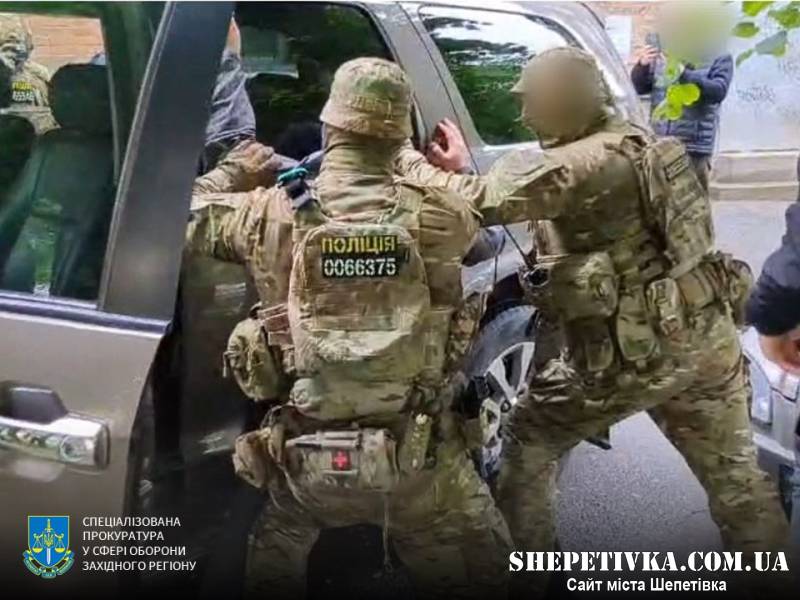 Ексвійськового та його спільника затримали за «вирішення питання» із ТЦК