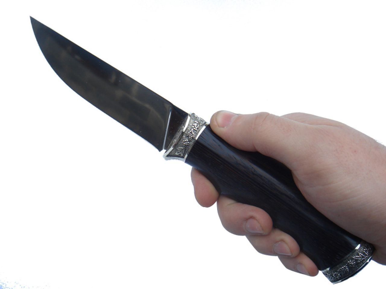 Пенсіонер пограбував магазин за допомогою ножа
