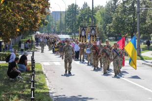 У День міста Нетішин провів в останню земну дорогу Захисника Михайла Луця