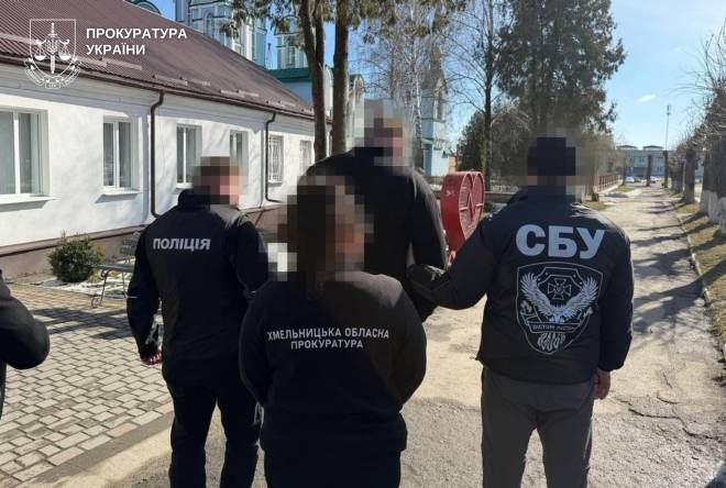 Дизпаливо в обмін на «бронь»: затримано директора лісгоспу за продаж робочих місць