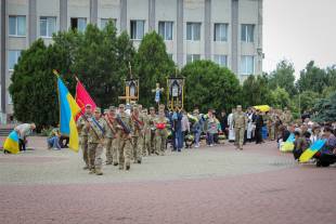 У Нетішині прощались з добровольцем Олександром Хіночиком