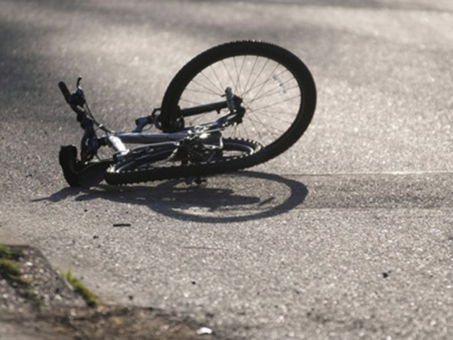 Велосипедист зіткнувся з автомобілем