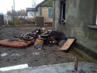 Протягом ночі горів будинок та автобус