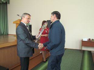 У Шепетівці вітали опікунів, піклувальників та прийомних батьків