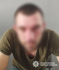 Розповсюджував «солі» в колі наркозалежних міста: у Нетішині затримали наркоторговця