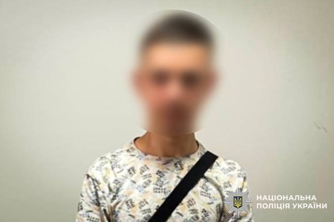 У телефоні підозрюваного у зґвалтуванні виявили ще й дитячу порнографію