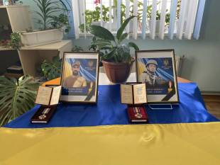 Двом родинам загиблих воїнів із Ганнопільської громади вручили їх посмертні ордени