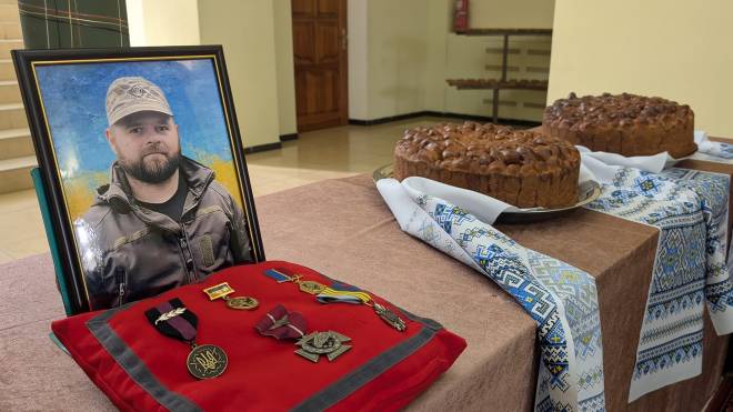 «Лісник» боровся за життя до останнього подиху: у засвіти провели захисника Андрія Семенюка