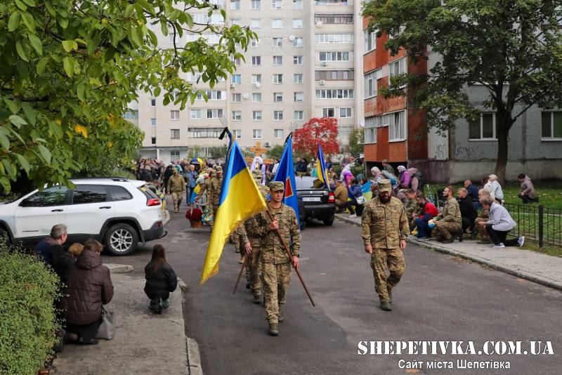 У Нетішині попрощалися із 55-річним воїном Нацгвардії Василем Гурським