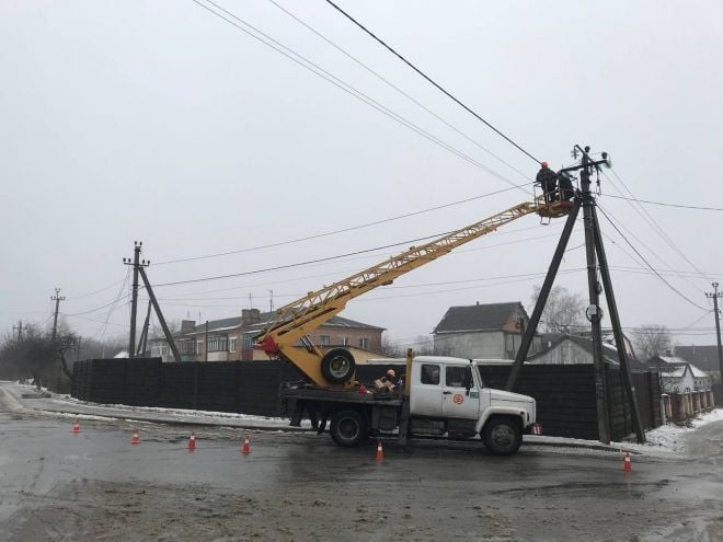 На Шепетівському РЕМ оголосили графік планових відключень електрики