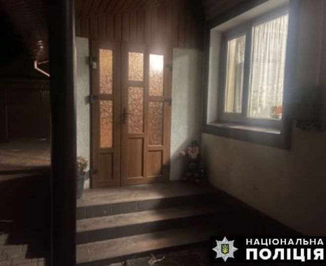 Мешканка Шепетівщини проведе за ґратами 7 років за вбивство чоловіка