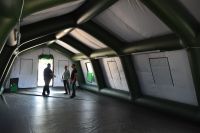 Для Шепетівки придбали пневмокаркасний самонадувний намет