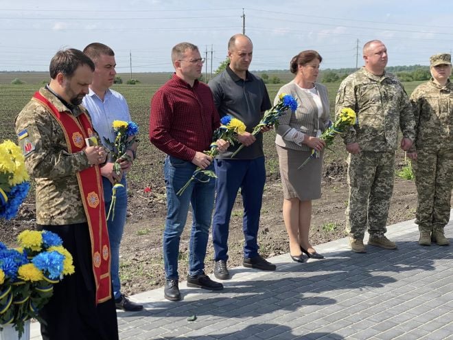 На День Героїв шепетівчани віддали шану нашим загиблим землякам